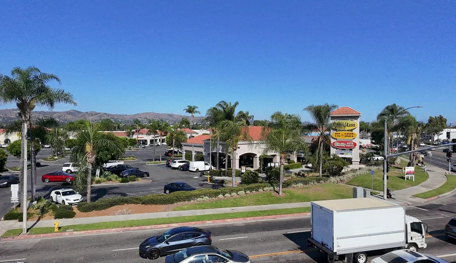 Santa Fe Springs Marketplace, inline retail space in a Food 4 Less anchored centre in Whittier, California, available for lease from KEYZ Commercial