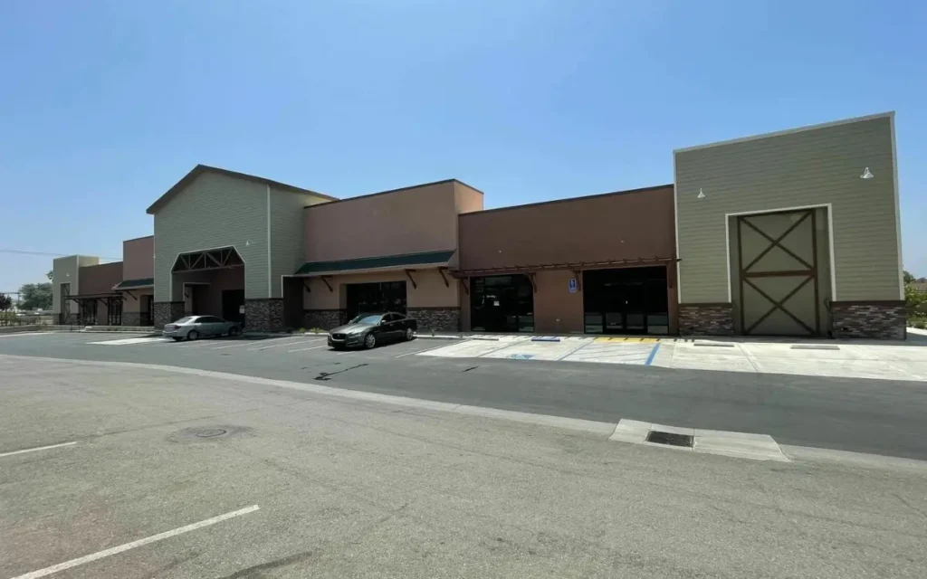 Valley Square retail center on Mission Boulevard at Pyrite Avenue, Jurupa Valley CA